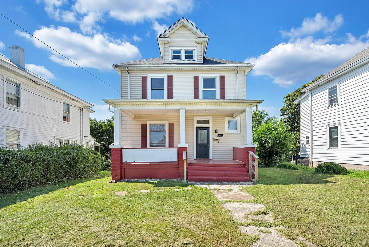 Building Photo - 1224 Staunton Ave NW