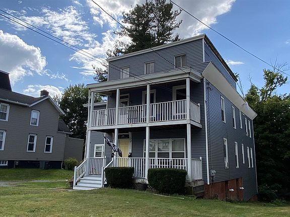 3rd image of 254 Pawling Ave