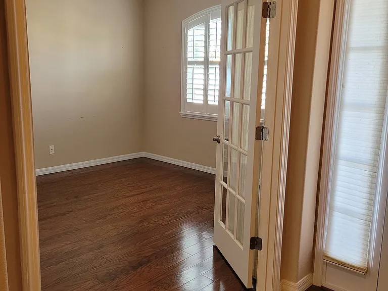 1519 Lexington Ave — Photo 20