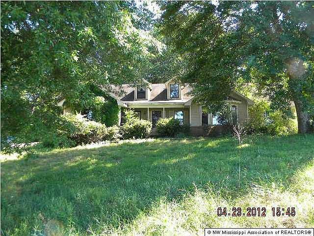 1st image of 530 Cottonwood Ln