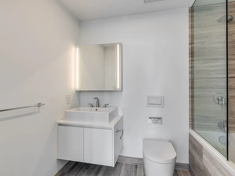1480 Howe St #1802 — Photo 9