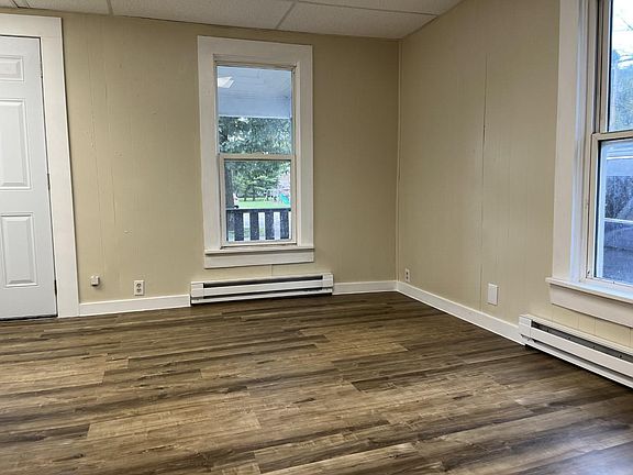 2nd image of 223 W Bomford St APT A