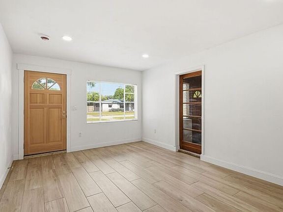 4th image of 4325 S Coolidge Ave