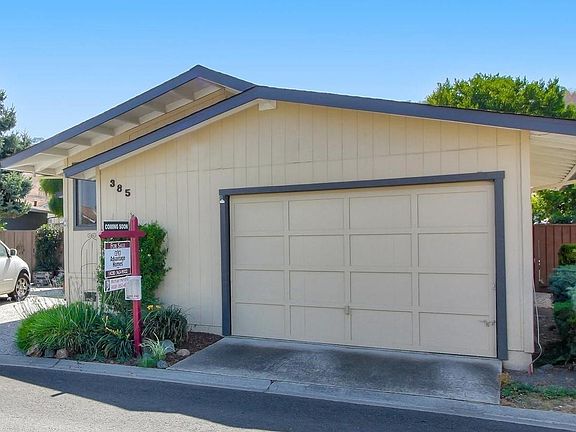 2nd image of 385 Millpond Dr #385