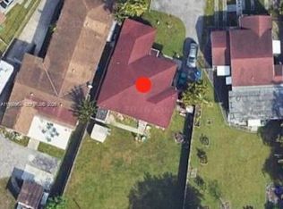 The Pines, Miami, FL 33133