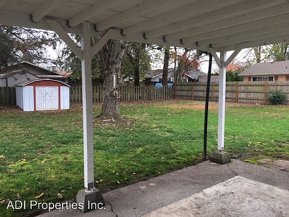 5th image of 1257 NE Queens Ln