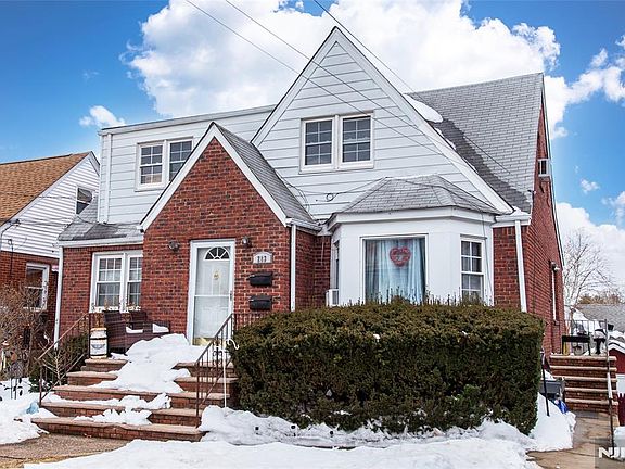 2nd image of 283 Malcolm Ave