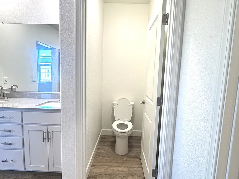 2121 Evening Star Cir — Photo 14