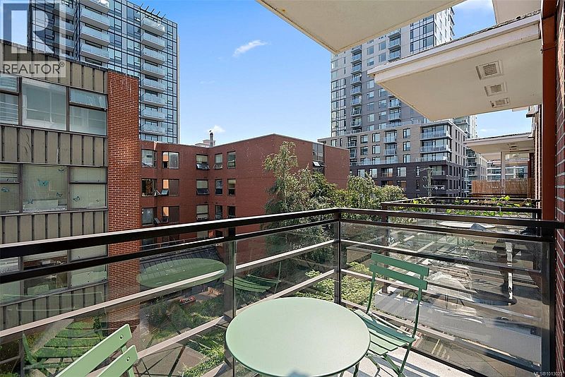 Victoria Apartment for rent - 1 Bedroom — photo 8