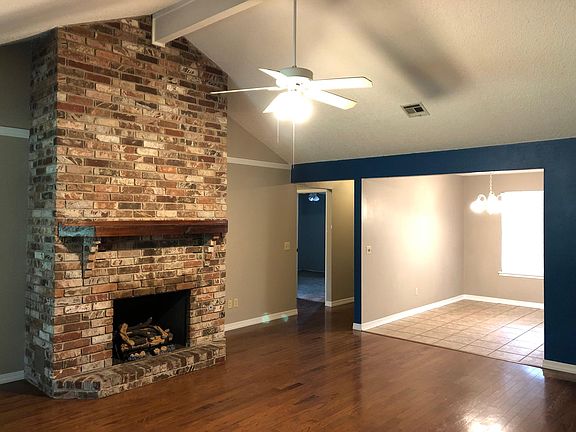 2nd image of 1101 N Wren Dr