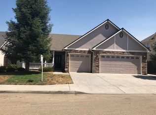 6592 E Lane Ave, Fresno, CA 93727