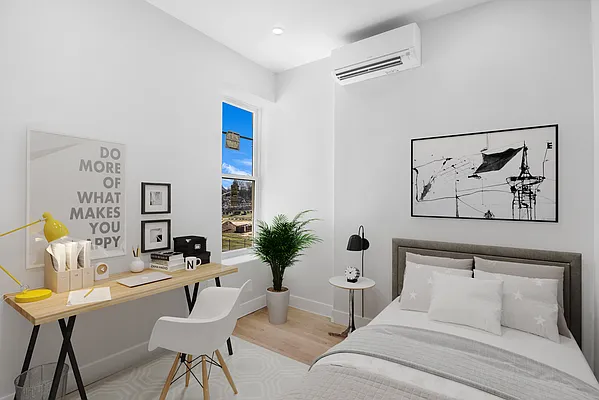 Rented by Coroi Corp | media 7