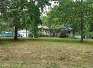 1170 Devon Rd, Lake Orion, MI 48362