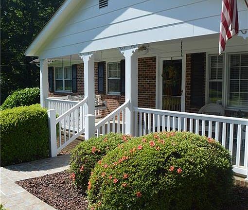 5th image of 275 Dudley Ave