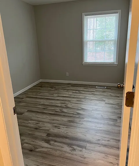 119 Racefield Dr — Photo 9