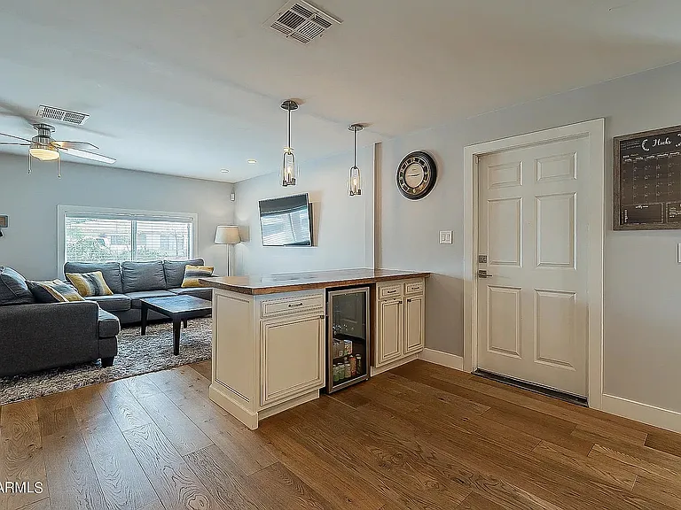 2318 N 37th Way — Photo 10