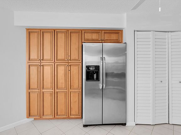 3rd image of 6000 Bahia Del Mar Cir APT 132