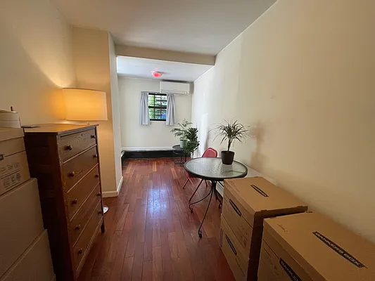 Rented by MySpaceNYC | media 18