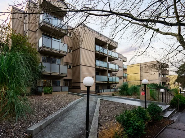 1864 Frances St #101, Vancouver, BC V5L 1Z7