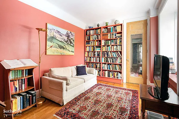 Sold by Sotheby's International Realty | media 19