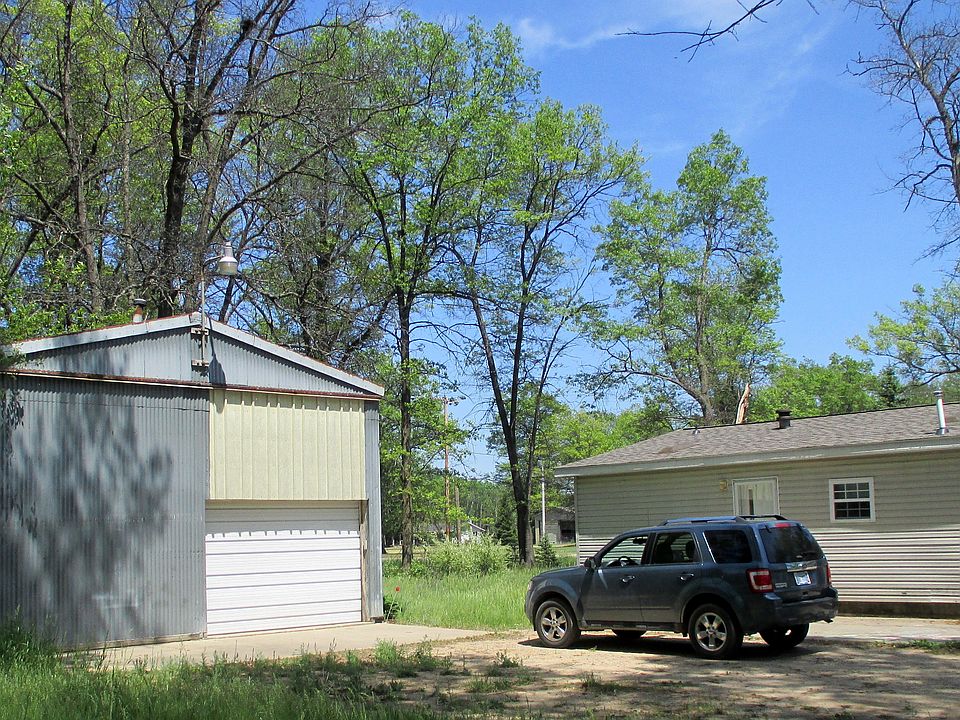 2nd image of 920 NE 51st Ave