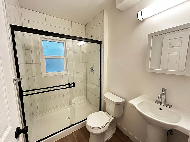 Cambridge Court Apartments — Photo 23