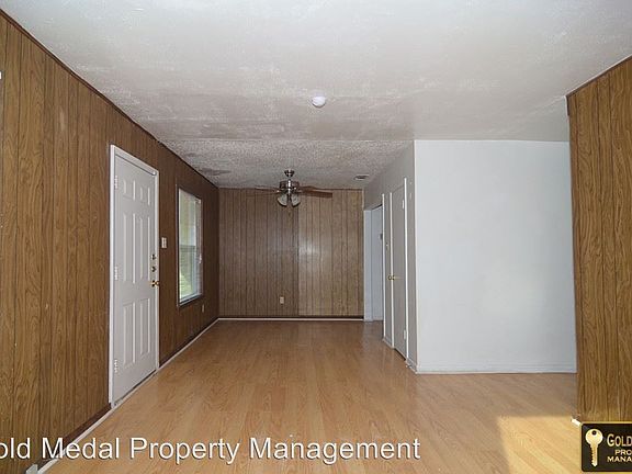 3rd image of 209 Margaret Lee St