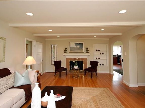 4th image of 300 41st Ave
