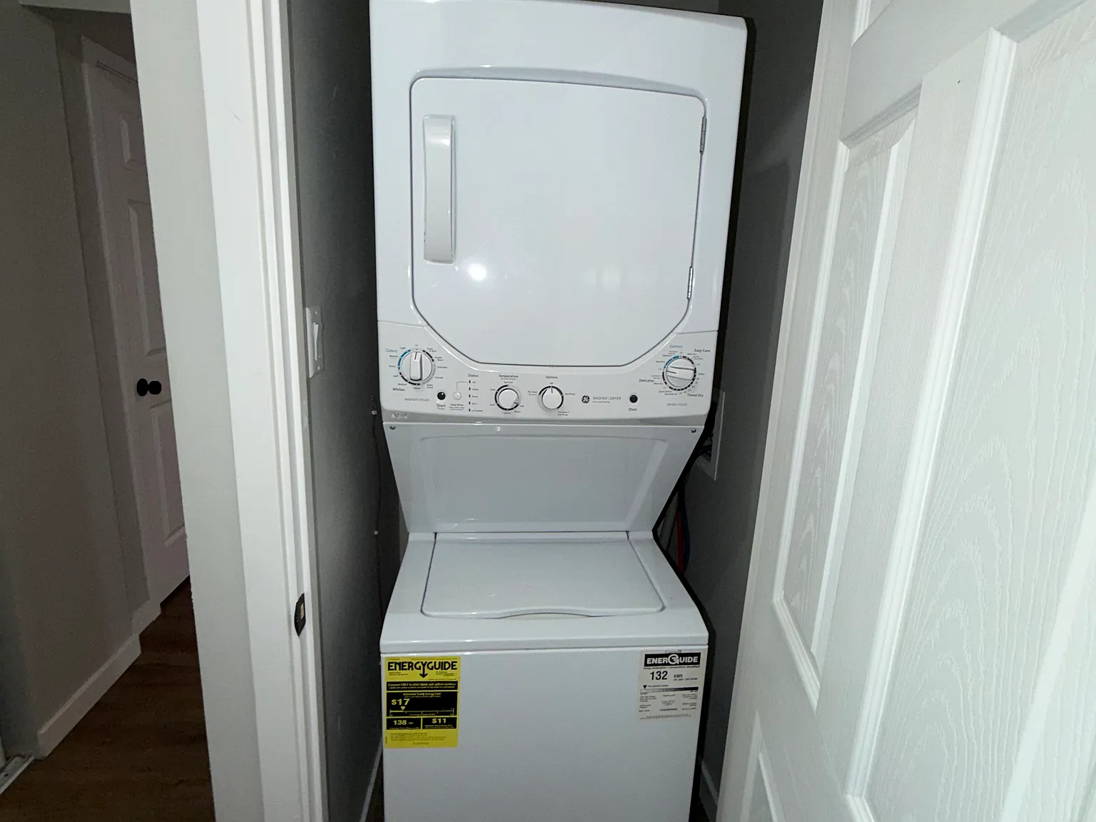 2 bed, 800 sqft, $1,350 — Photo 2