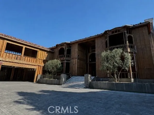 20614 Chatsboro Dr, Woodland Hills, CA 91364