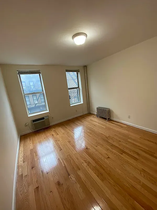 247 Wadsworth Avenue — Photo 1