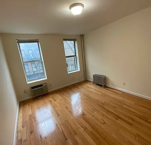 247 Wadsworth Ave #3I — Photo 1