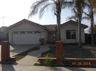 467 W Carolyn St, Farmersville, CA 93223