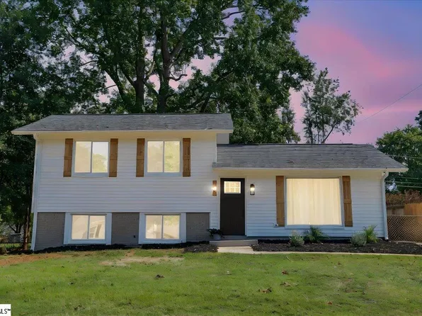 205 Brookmere Rd, Simpsonville, SC 29681