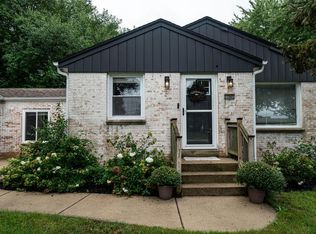 15565 Carpenter ROAD, Brookfield, WI 53005