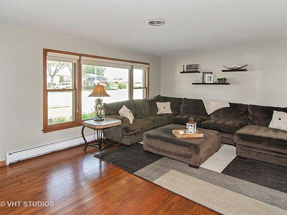 3rd image of 3001 Mayfair Ave