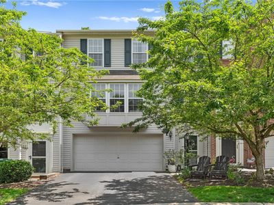 675 Village Green Blvd E, Mars, PA, 16046
