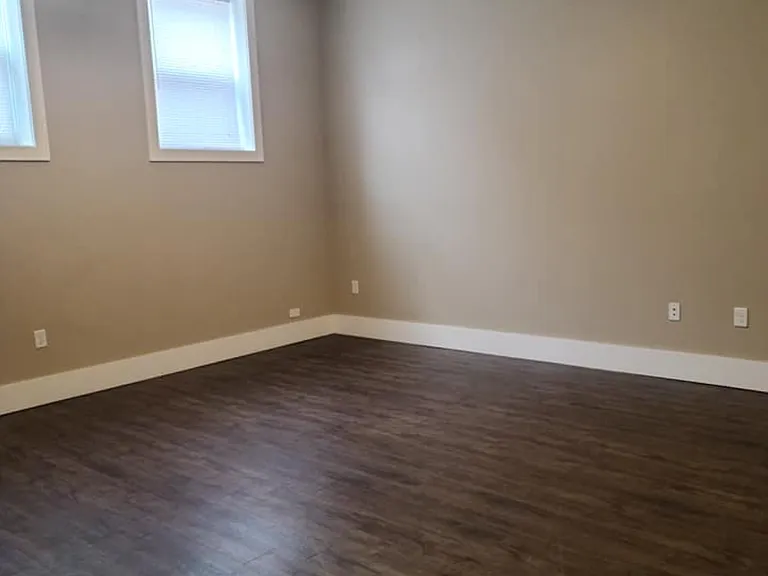 109 Living Room Alt