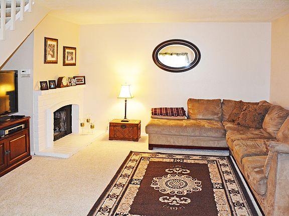 4th image of 1811 Aleppo Ct #52