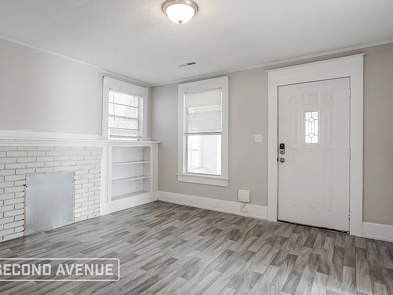 2908 Avenue I — Photo 8