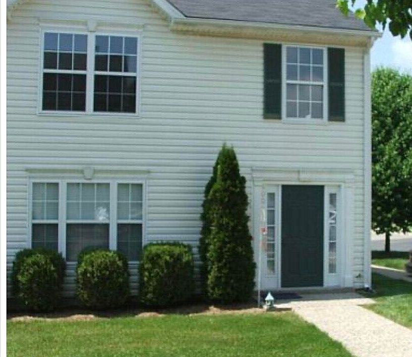 1st image of 8001 Aspen Green Ln