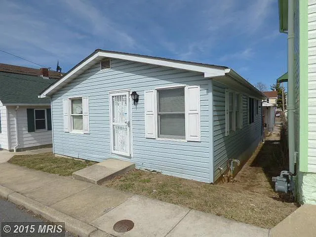 424 E Franklin St photo 1