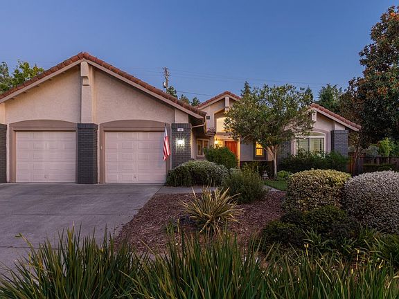 2nd image of 182 Silverado Springs Drive