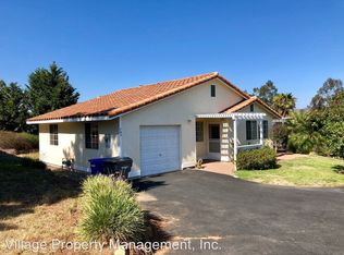 746 Hillcrest Ln, Fallbrook, CA 92028