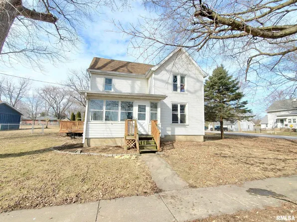 217 N Main St, Deer Creek, IL 61733