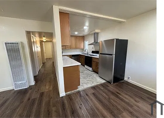 3 bed, $2,385 — Photo 4