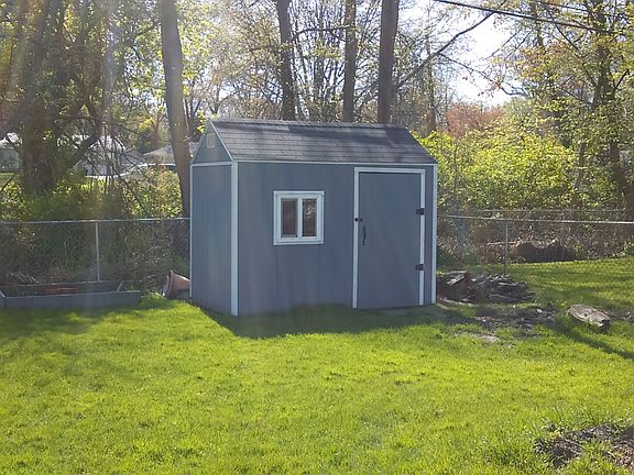 3rd image of 3119 W Woodland Dr