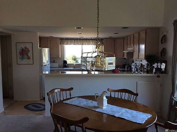 5th image of 822 Granite Ln