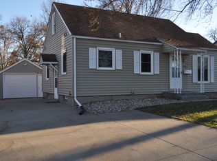 1819 Williams Blvd SW, Cedar Rapids, IA 52404