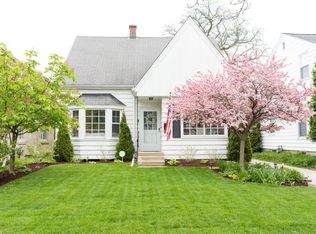 4870 N Diversey Blvd, Whitefish Bay, WI 53217